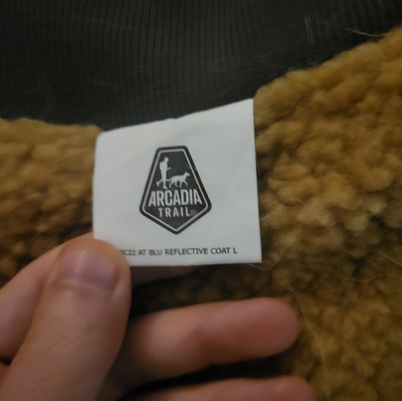 Acadia jacket dog - Picture 4 of 5